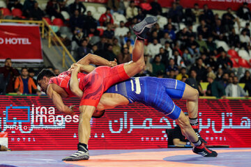 El campeonato nacional de lucha grecorromana en Shiraz