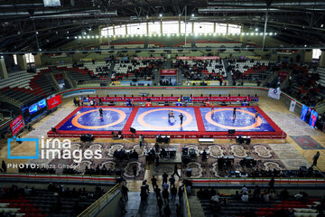 El campeonato nacional de lucha grecorromana en Shiraz