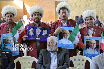 El segundo día del viaje del presidente iraní a Jorasán del Norte