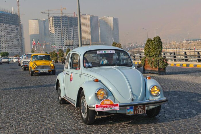 رالی تور گردشگری خودروهای تاریخی در مسیر تهران به گیلان