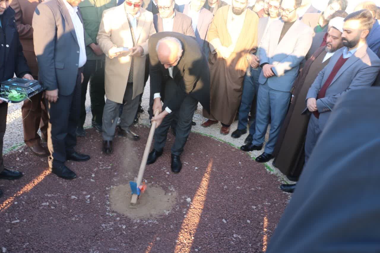 نیروگاه حرارتی ۱۸۰ مگاواتی آلومینای ایران با حضور وزیر کار کلنگ زنی شد