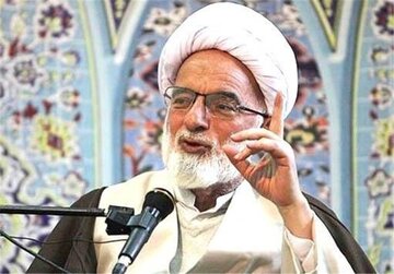 ملت ایران برای دفاع از آرمان‌های بلند انقلابی خود آماده است