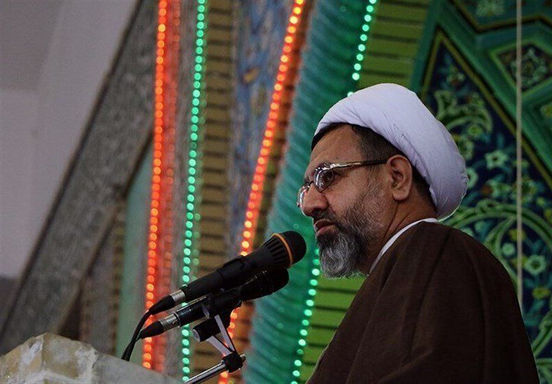 امام جمعه کرمان: مقاومت با حبس و شهادت تعطیل نمی‌شود