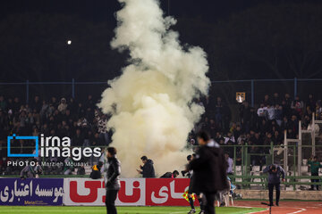 Iran's Pro-League: Persepolis  vs. Kheybar