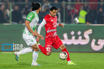 Iran's Pro-League: Persepolis  vs. Kheybar