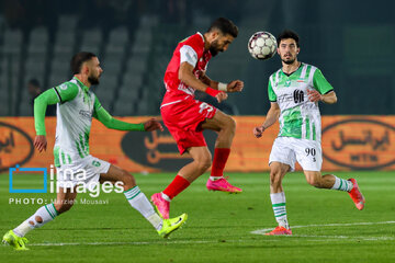 Iran's Pro-League: Persepolis  vs. Kheybar