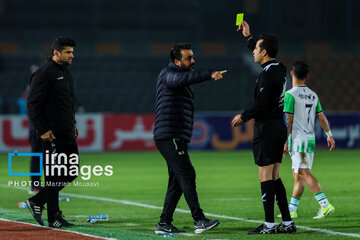 Iran's Pro-League: Persepolis  vs. Kheybar