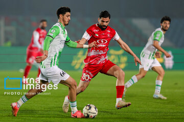 Iran's Pro-League: Persepolis  vs. Kheybar