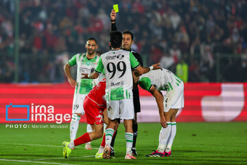 Iran's Pro-League: Persepolis  vs. Kheybar