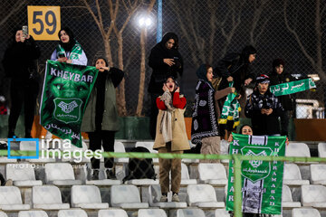 Iran's Pro-League: Persepolis  vs. Kheybar