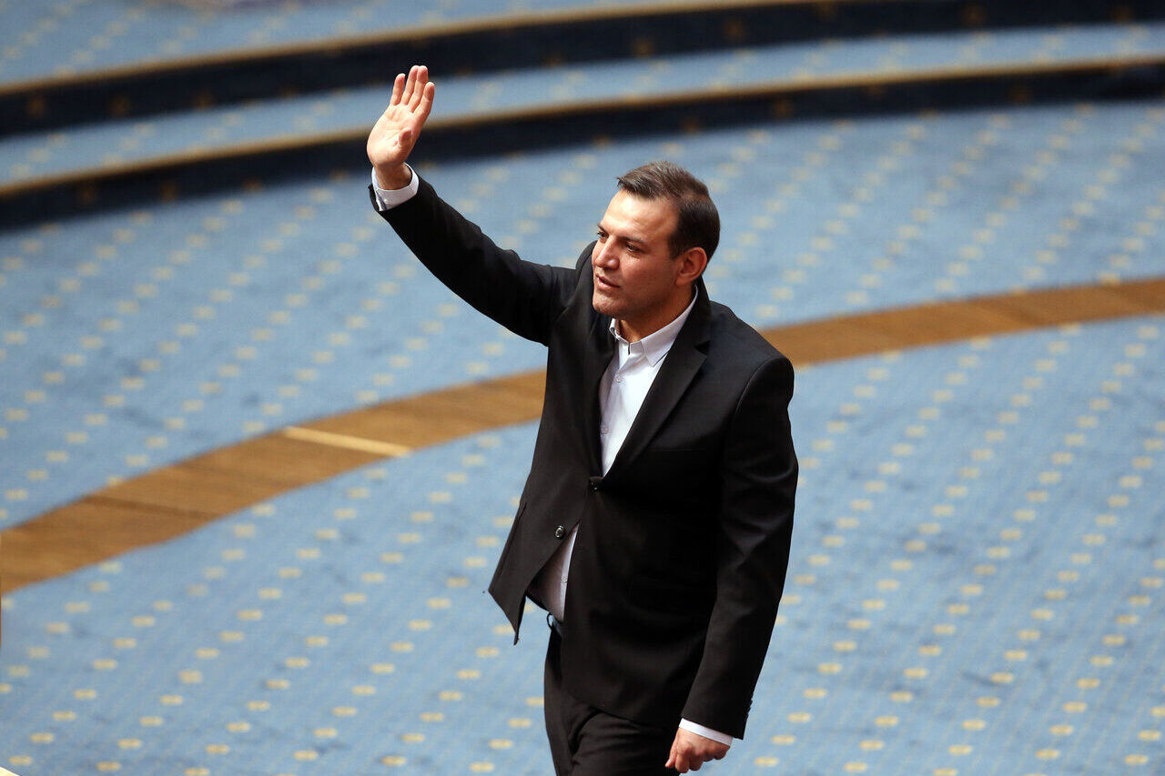 عزیزیخادم: روند برگزاری انتخابات فدراسیون فوتبال شفاف نیست عزیزیخادم: روند برگزاری انتخابات فدراسیون فوتبال شفاف نیست