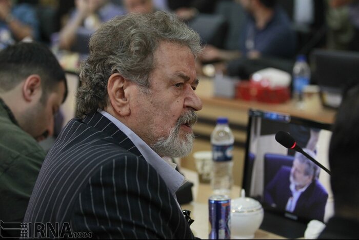 عابدینی: اهل نمایش نیستم، آمدهام کمک کنم/ خوب نیست با حربهای تکراری یک نفر را بکوبیم