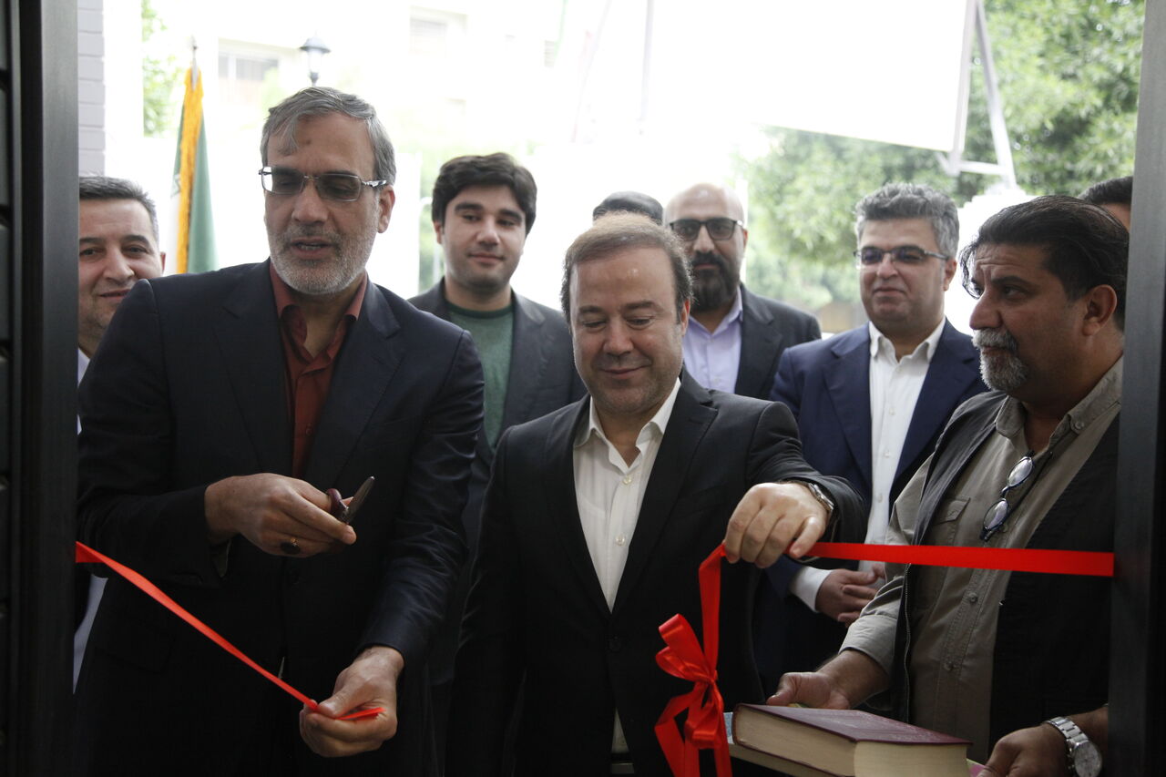 Refurbished IRNA building opens in Hormozgan province