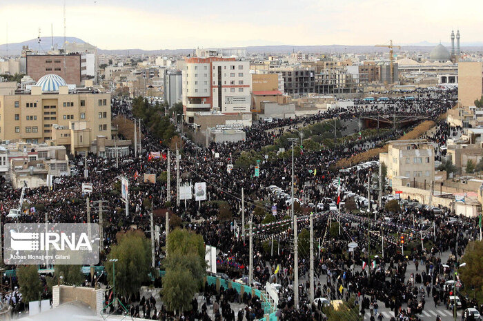 غمگین مباش، خودت میتوانی "حاج قاسم" باشی