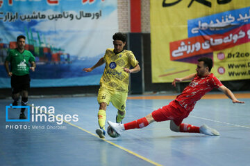 Farsh Ara Mashhad VS. Safir Gofteman Tehran in Iranian Futsal Super League