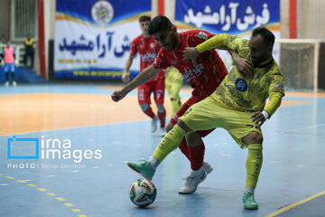 Farsh Ara Mashhad VS. Safir Gofteman Tehran in Iranian Futsal Super League