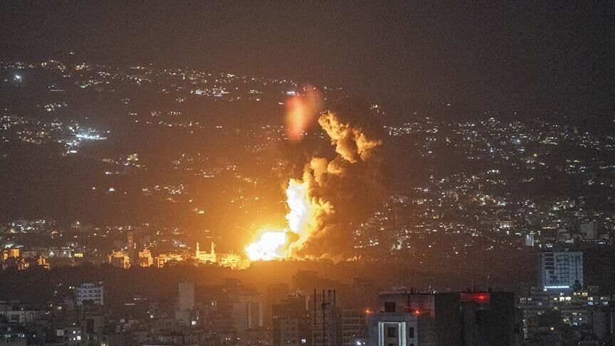 Siyonist rejim ordusu, Lübnan'ın güneyindeki Beni Hayyan ve Merkaba şehirlerini bombaladı