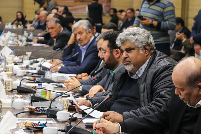 واگویههای فعالان اقتصادی یزد با وزیر صمت از ناترازی انرژی تا جلوگیری از واردات پارچه