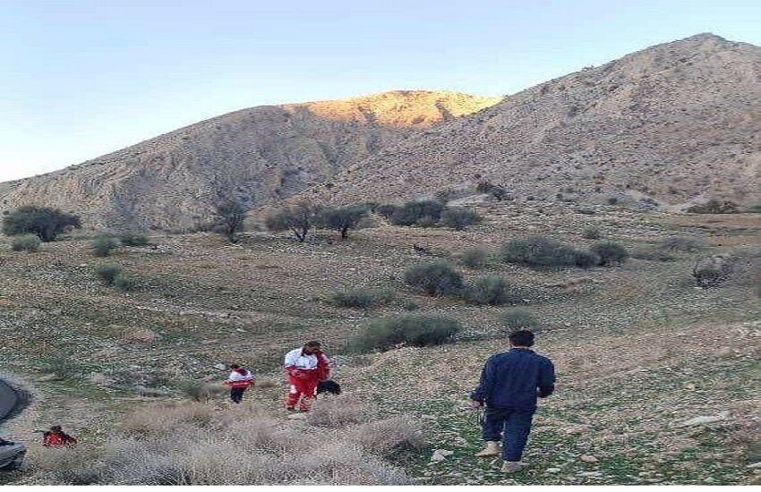 فرد گم شده در ارتفاعات مارین گچساران پس از سه روز زنده پیدا شد