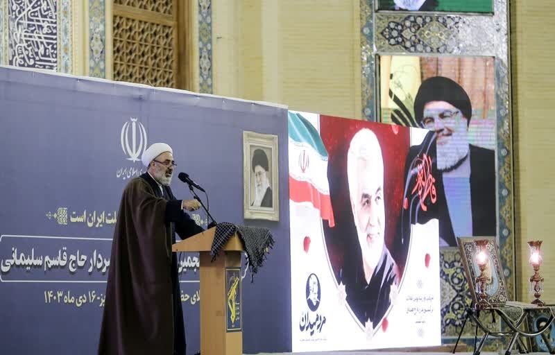 معنویت و عشق به ائمه خصوصیت بارز سردار شهید سلیمانی بود معنویت و عشق به ائمه خصوصیت بارز سردار شهید سلیمانی بود