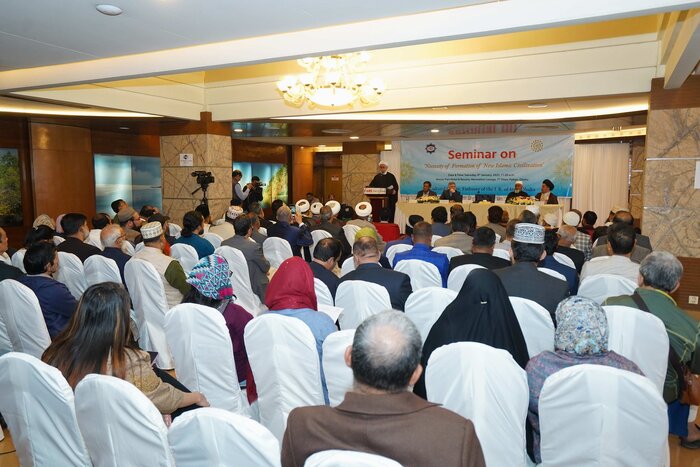 نئے اسلامی تمدن کی تشکیل، مسلمانوں میں اتحاد پر منحصر