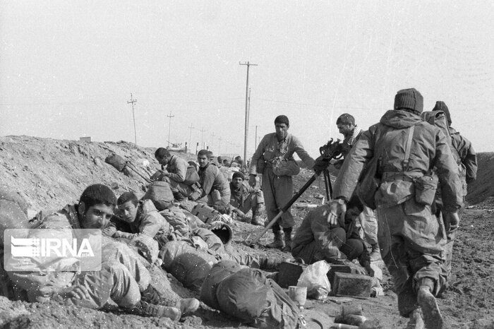 پژوهشهای راهبردی حوزه دفاع مقدس حمایت میشود