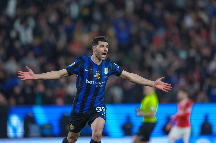 لقب اتحادیه جهانی کشتی به یزدانی در روز جواب دندانشکن طارمی به منتقدین ایتالیایی