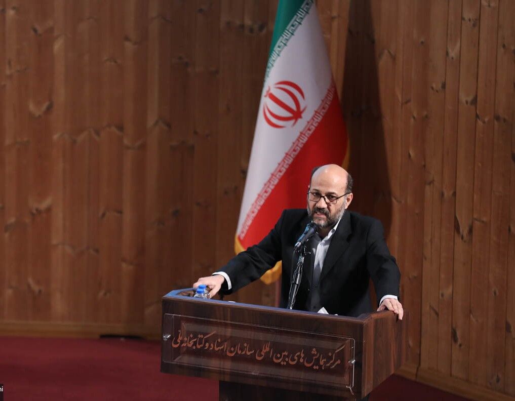 امیرخانی: ارائه خدمات شیفت شب در حیطه وظایف کتابخانه ملی نیست/کمکاری در ساخت کتابخانهها