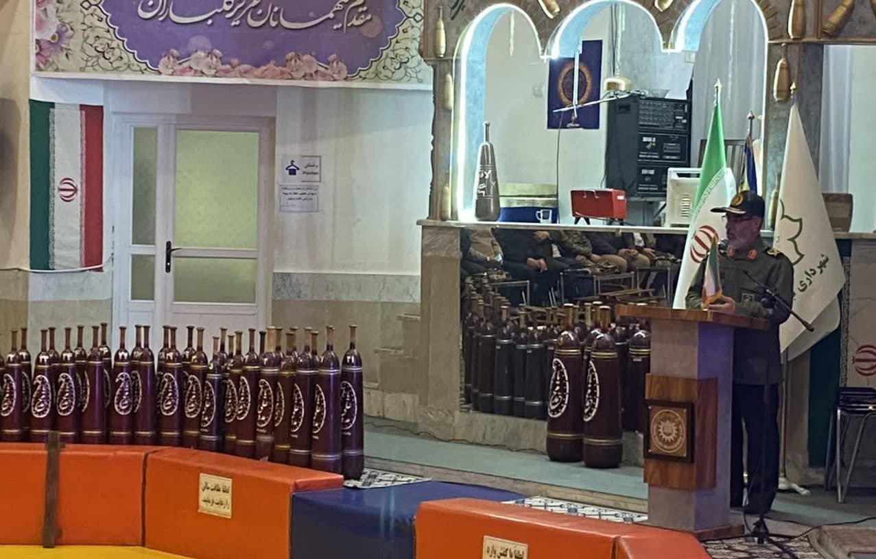 فرمانده سپاه عاشورا: وظیفه ما رساندن پیام شهدا به نسل جوان است فرمانده سپاه عاشورا: وظیفه ما رساندن پیام شهدا به نسل جوان است