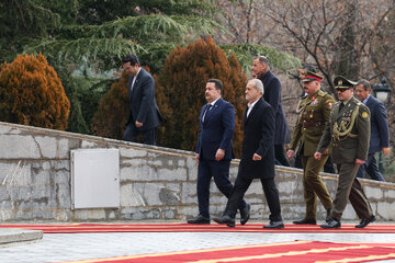 El presidente iraní recibe oficialmente al primer ministro de Irak