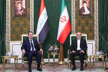 El presidente iraní recibe oficialmente al primer ministro de Irak