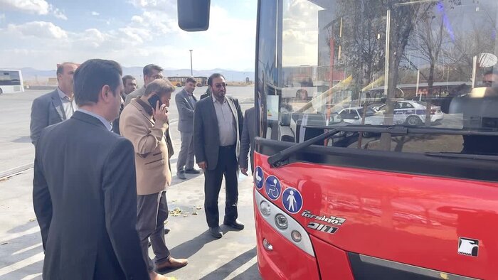 ۲۷ دستگاه اتوبوس شهری به ناوگان حملونقل عمومی شهرکرد اضافه شد