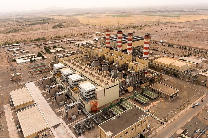 نیروگاه سیکل ترکیبی قم؛ از تولید راهبردی برق تا چالشهای زیست محیطی