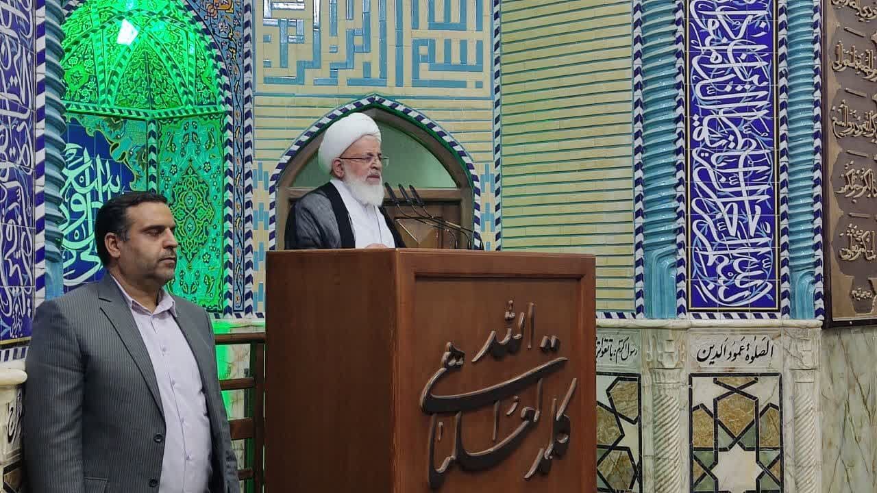 امام جمعه یزد: تلاش مخالفان جمهوری اسلامی بر ضعیف نشان دادن انقلاب است