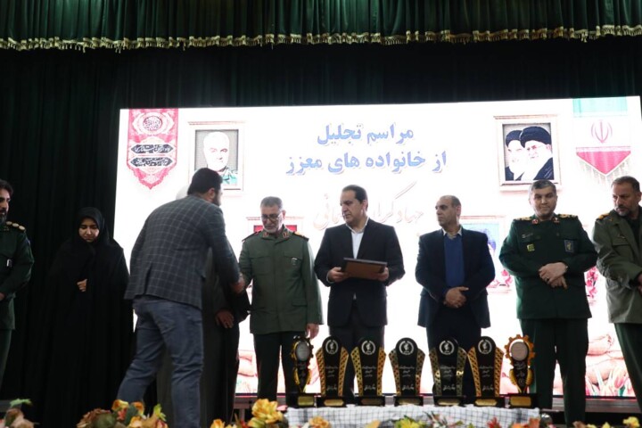 سردار حزنی: ایلام نیازمند همدلی بیشتر برای رفع محرومیتها است