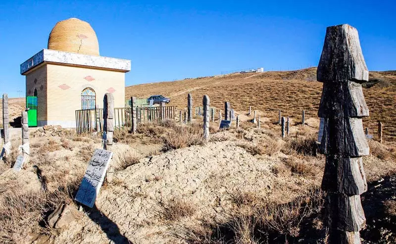 قبرستان «باغلق»؛ گورستانی عجیب در جرگلان خراسان شمالی