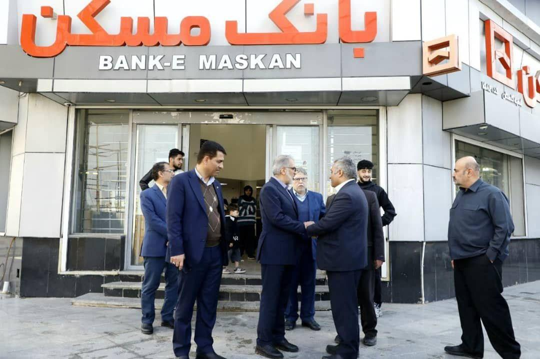 خدمترسانی بانک مسکن به زنجیره صنعت ساختمان/ دعوت مشتریان به سوپرمارکت مالی بانک مسکن