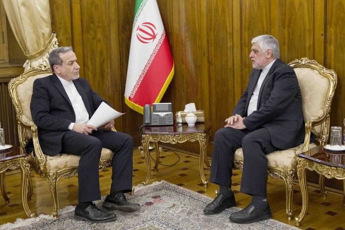 FM: Iran to regulate ties with any Syrian gov’t chosen by Syrian people