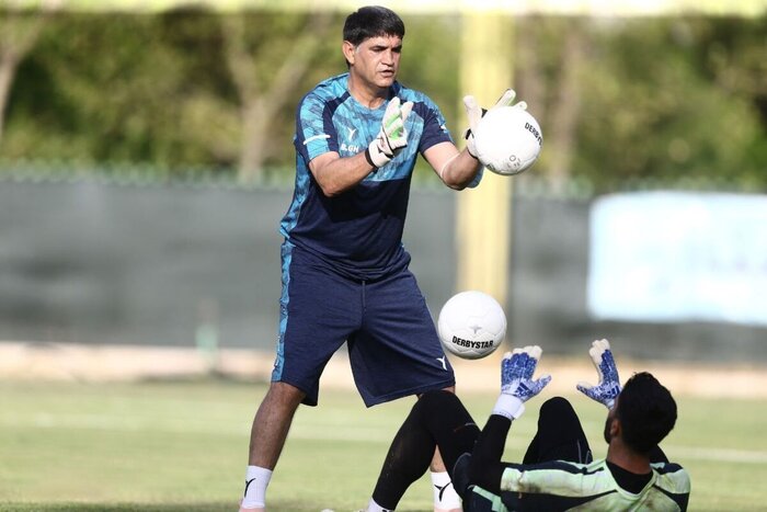 برای غلامپور و زبانی که دیر «باز» میشود؛ امان از قرارداد ۳ میلیاردی! 1 برای غلامپور و زبانی که دیر «باز» میشود؛ امان از قرارداد ۳ میلیاردی!