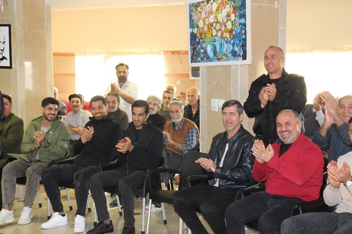 حضور کادر فنی و بازیکنان پرسپولیس در آسایشگاه خیریه کهریزک کرج 4