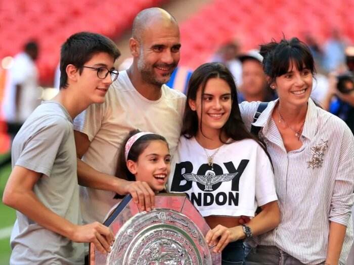 بحران گواردیولا به زندگی شخصی هم رسید؛ جدایی از همسر پس از ۳۰ سال