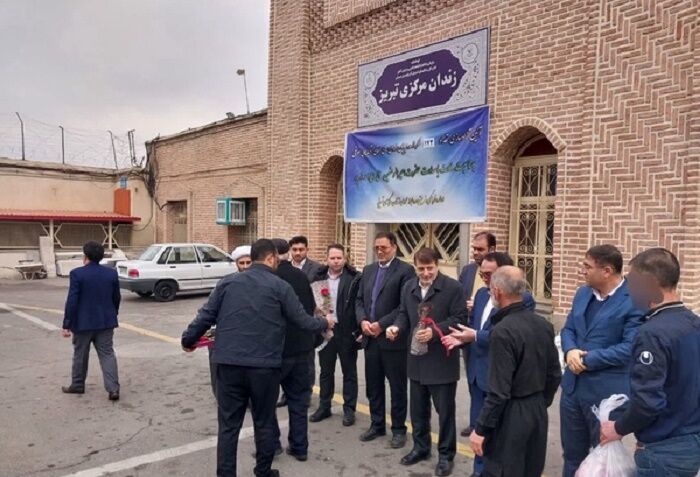 ۱۷۲ زندانی در آذربایجانشرقی همزمان با میلاد حضرت علی (ع) آزاد شدند ۱۷۲ زندانی در آذربایجانشرقی همزمان با میلاد حضرت علی (ع) آزاد شدند