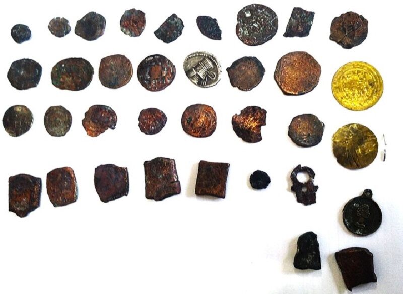 گزارش نگهداری موادمخدر منجر به کشف ۳۵ قطعه اشیای تاریخی شد گزارش نگهداری موادمخدر منجر به کشف ۳۵ قطعه اشیای تاریخی شد