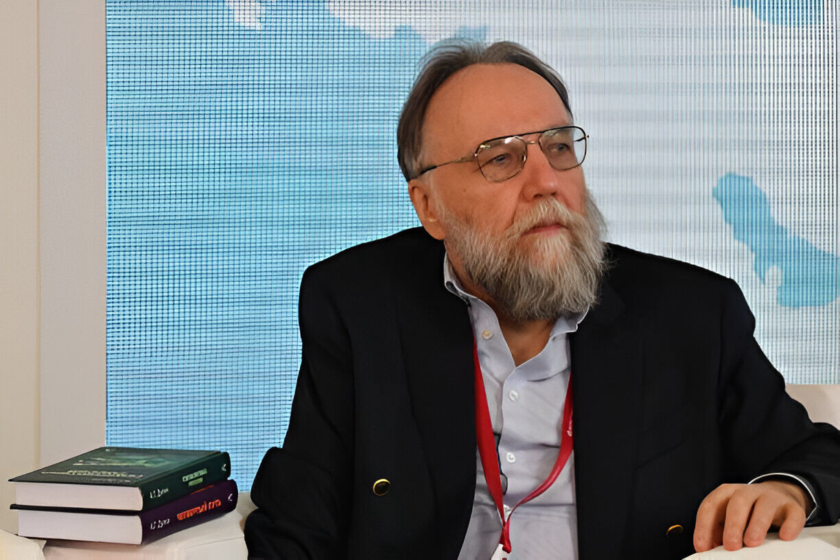 Aleksandr Dugin: Kapsamlı Ortak Stratejik Anlaşma, İran ve Rusya'nın stratejik birliğinin simgesidir