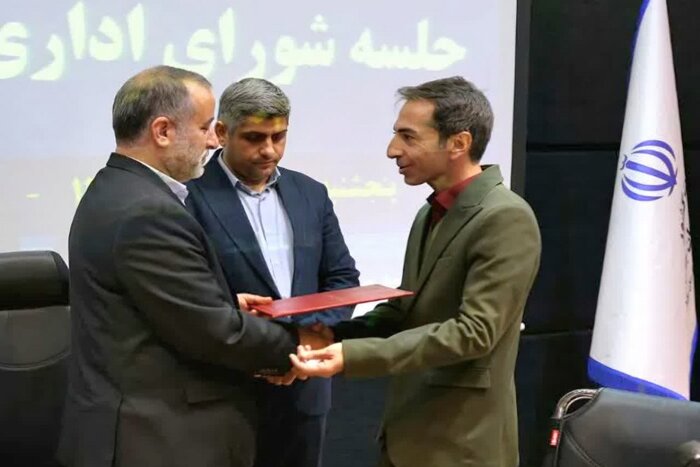 تکریم و افزایش رضایتمندی مردم در اولویت کاری مدیران باشد