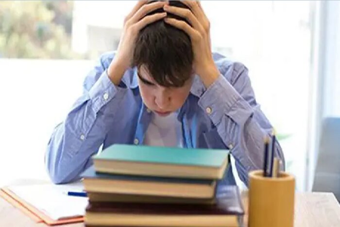 چرا همیشه خستهام؟ رازهای پنهان کمبود انرژی