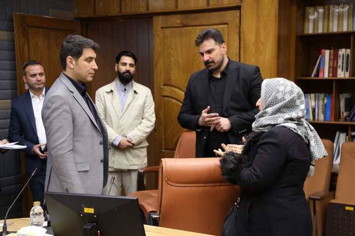 استاندار کردستان پای درد دل مردم نشست