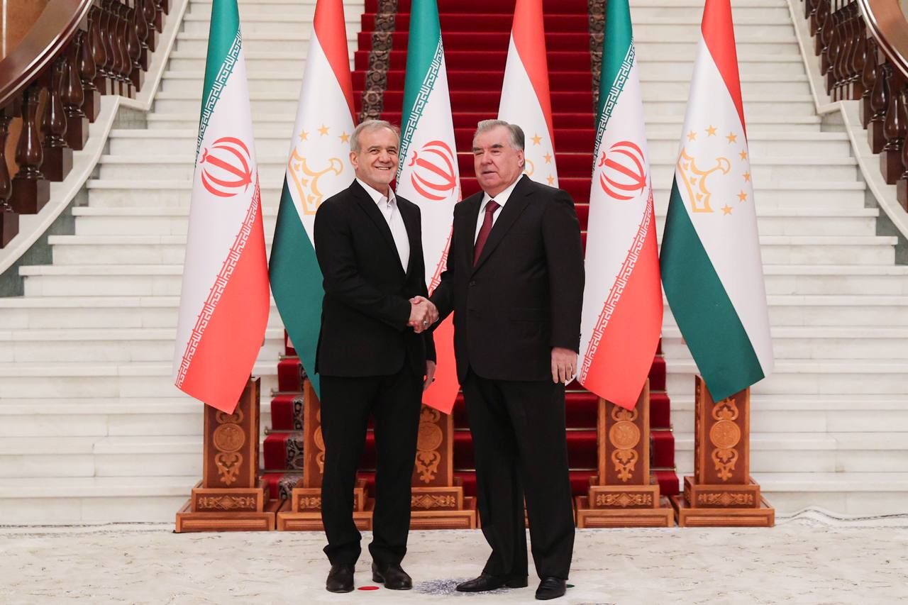 Iran, Tajikistan presidents call for expansion of bilateral cooperation