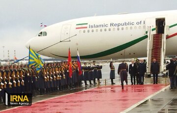 Vidéo: le président iranien arrive à Moscou