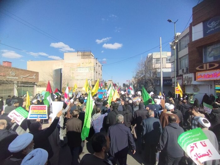 راهپیمایی نصر و جشن پیروزی مقاومت فلسطین در قم برگزار شد+فیلم